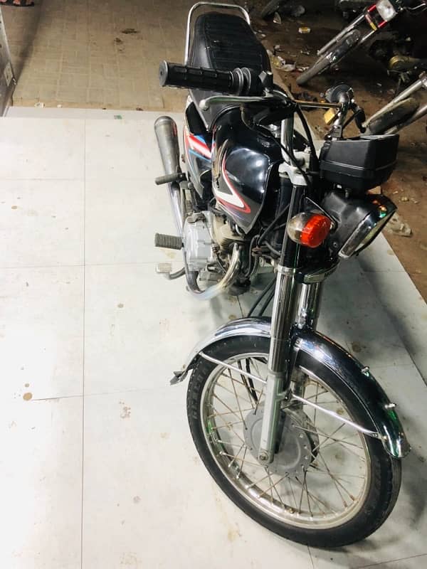 honda 125 2019 dadu num 6