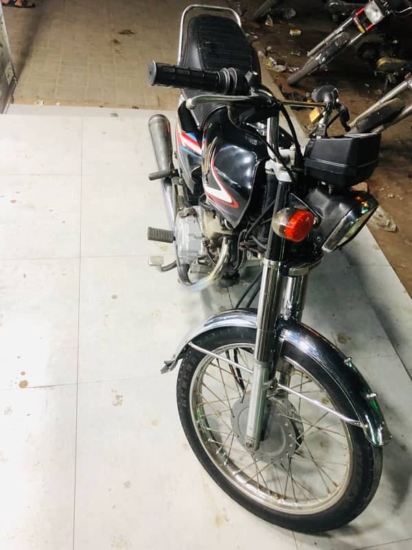 honda 125 2019 dadu num 7