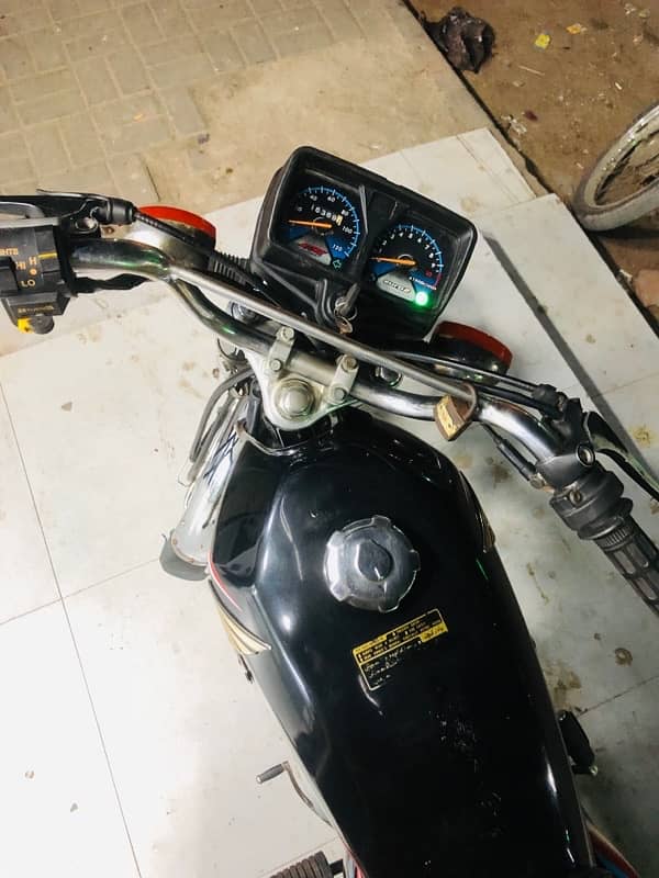 honda 125 2019 dadu num 11