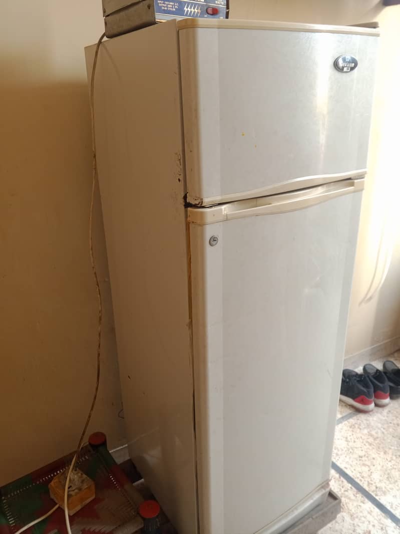 Dawlance refrigerator 1