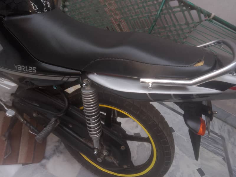 Yamaha YBR 125 2017 3