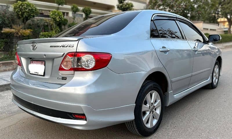 Toyota Corolla Altis SR CruiseTronic 2013 4