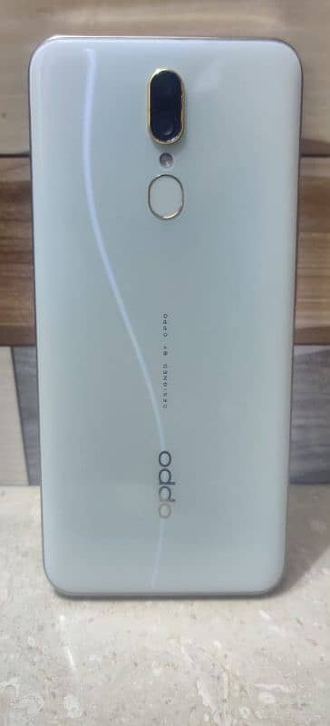 oppo F11 6