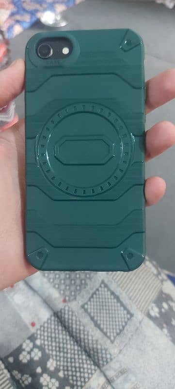 Iphone 8 64 GB PTA Block 6