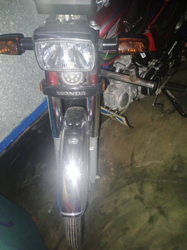 Honda CD70 Model 2022-23 2