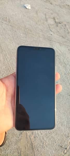 iphone 11 pro max 512 gb jv battery 81% good condition 1