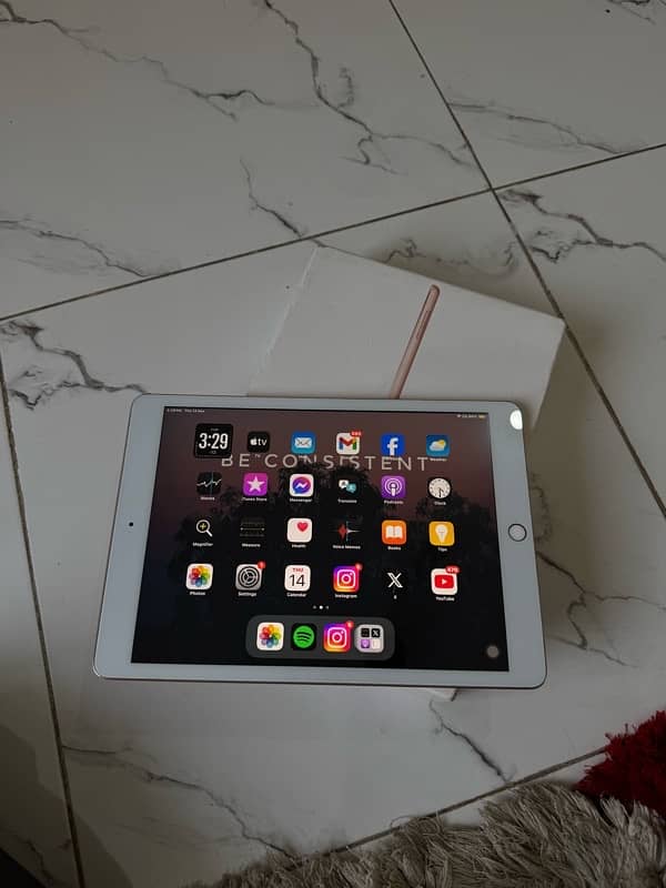 ipad 8th gen with box 4