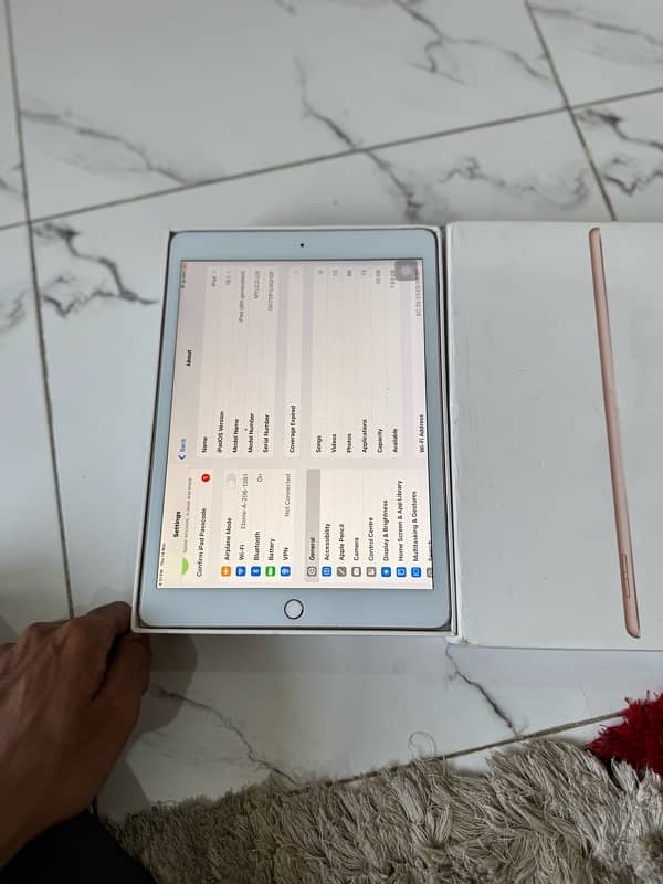 ipad 8th gen with box 8