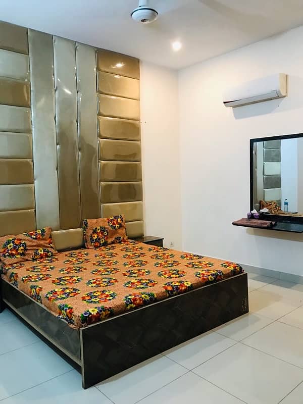 SEPARATE ROOM SINGLE PERSON FOR MONTH GULSHAN JAUHOR 18