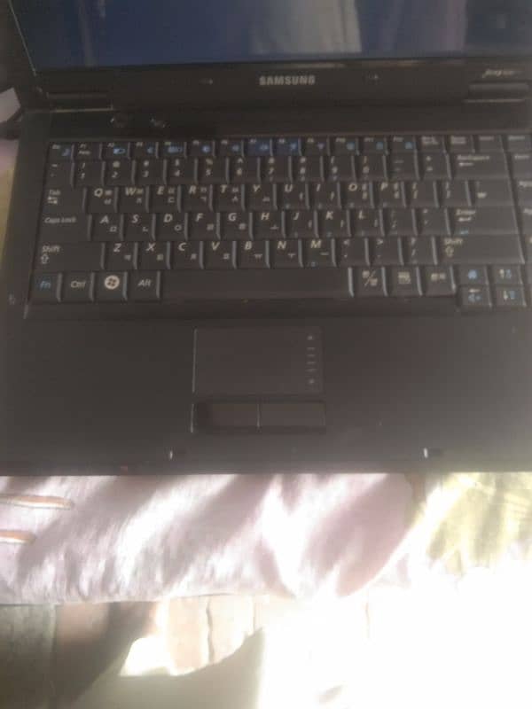 samsung laptop ram 2gb room 160gb 1