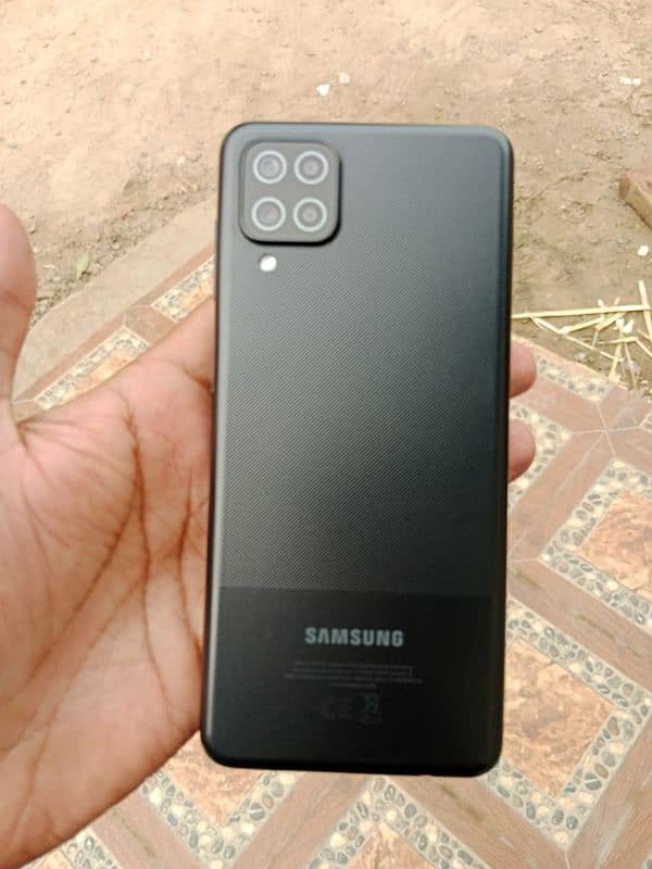 Samsung mobile A12 0