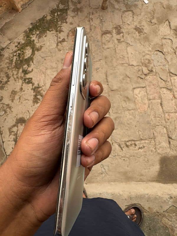 oppo reno 1.5g 12/512 10/10 condition only 1.5 month use 125k final 1