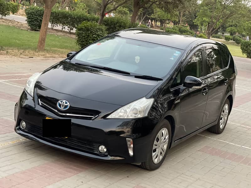 TOYOTA PRIUS ALPHA 2012 2016 2