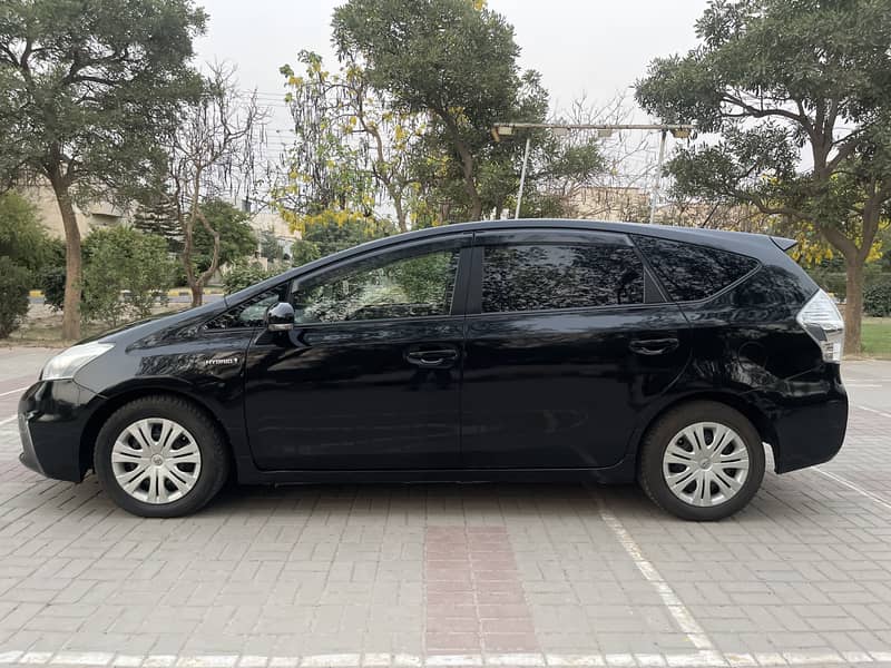 TOYOTA PRIUS ALPHA 2012 2016 12