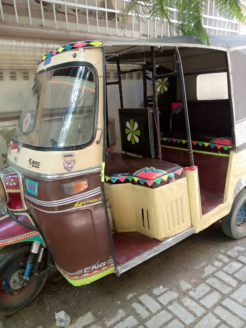 2014 model sazgar rickshaw 0