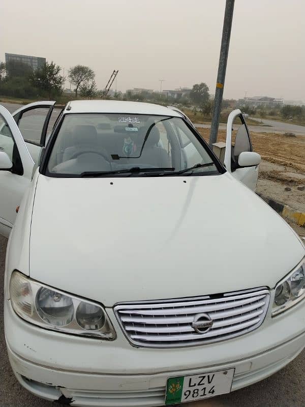 Nissan Sunny 2005 1