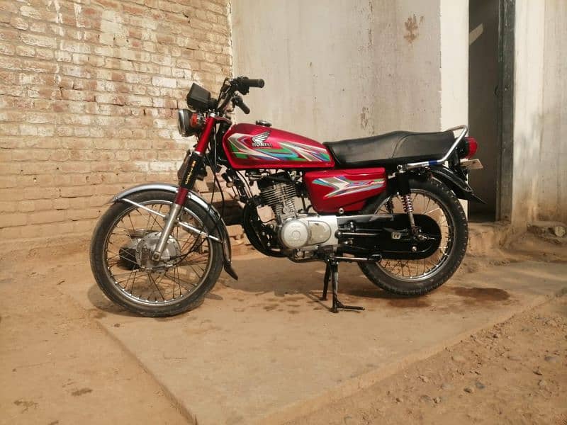 ma apna Honda model 2014sell karha Honda 0