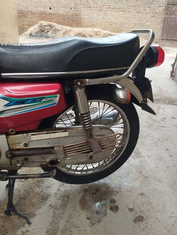 Honda CG 125 2015 model for sale 7