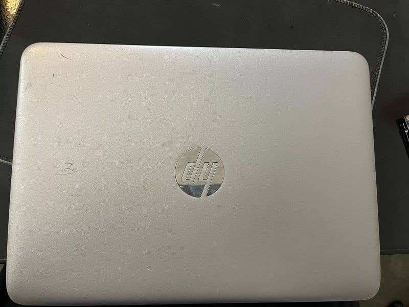 HP G3 820 i5 6th generation 2