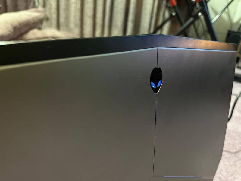 Alienware R3 17 inch 4k Gaming laptop for sale 3