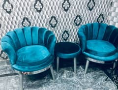 Velvet Wide Chairs