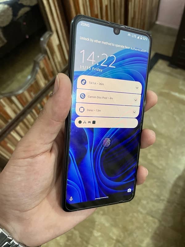 aquos zero 5G  PTA 8