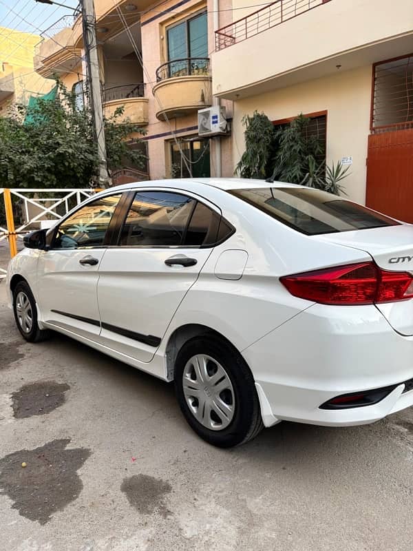 Honda City 2021 Total Genuine 1st Owner (11,000kms driven) 18