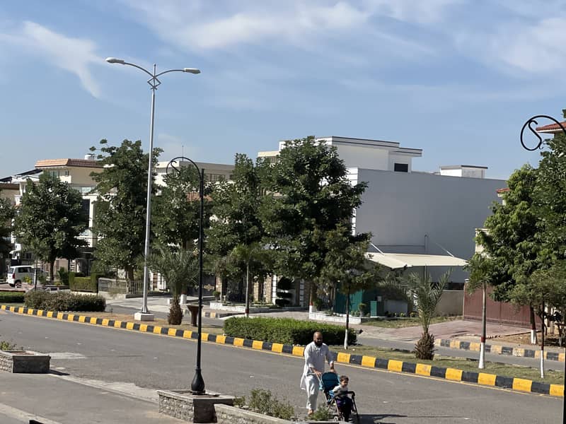 10 MARLA GROUND PORTION FOR RENT F-17 ISLAMABAD ALL FACILITY AVAI 12