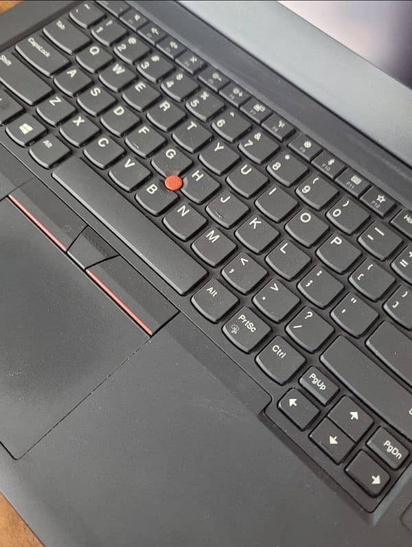 Lenovo Thinkpad T480s 3