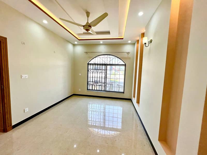 8 MARLA LUXURY BRAND NEW HOUSE FOR SALE FAISAL TOWN A BLOCK F-18 ISB 20