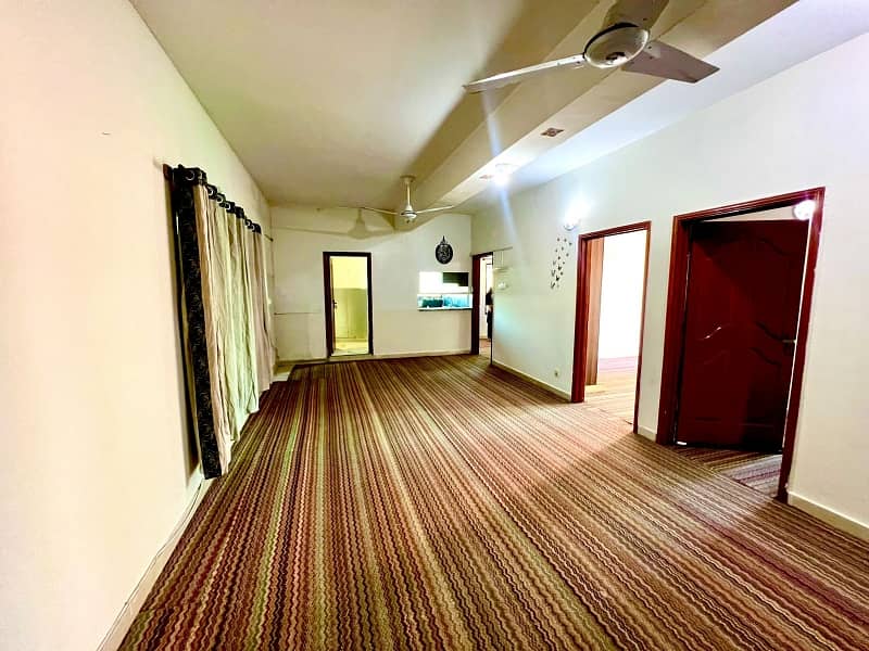 1220 SQ FT 3 BEDROOM FLAT FOR SALE MULTI F-17 ISLAMABAD SUI GAS 1