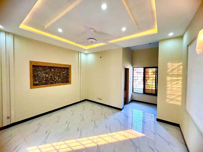 8 MARLA LUXURY BRAND NEW HOUSE FOR SALE MULTI F-17 ISLAMABAD 37