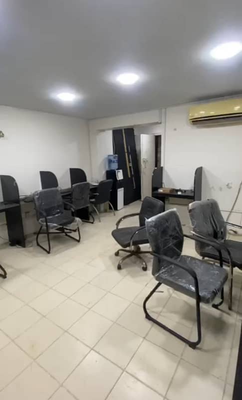 Sami furnished office for rent 500sqft in shahar e Faisal. 0