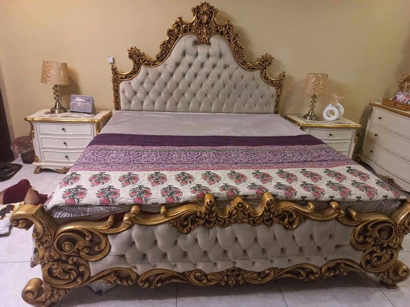 Bed Set Royal Used 2 Season + Mattress 0