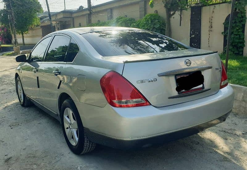 Nissan Other 2005 5