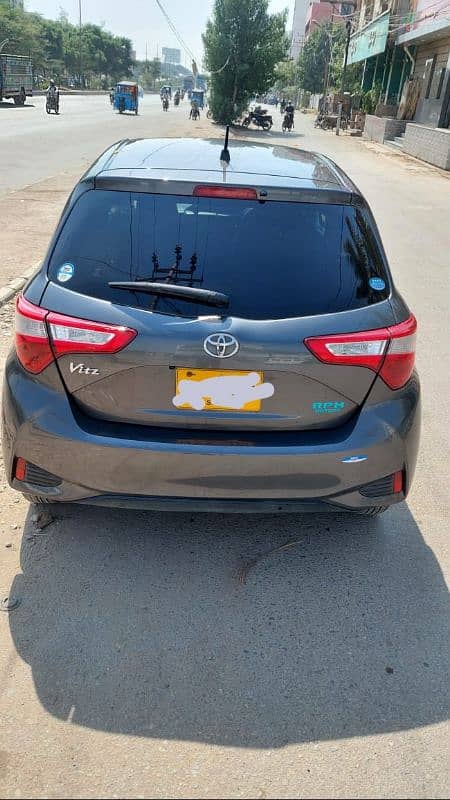 Toyota Vitz 2018 4