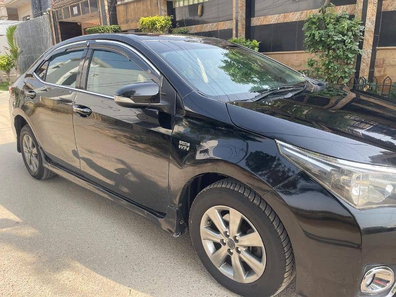 Toyota Corolla Altis 2016 1