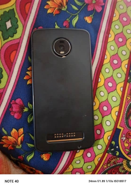 Moto Z4 4/128 10/10 Condition Indisplay Fingerprint 6