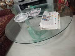 Full Glass Round Table