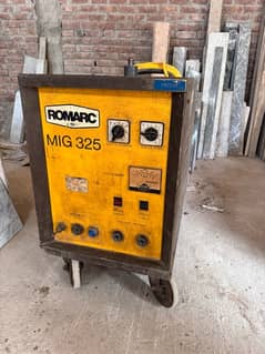 CO2 gas welding machine