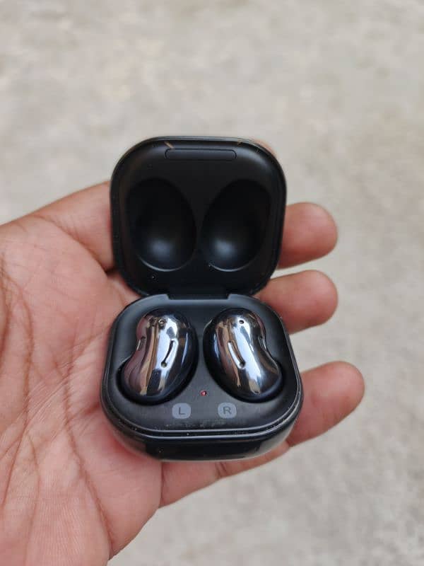 Samsung Buds Live 1