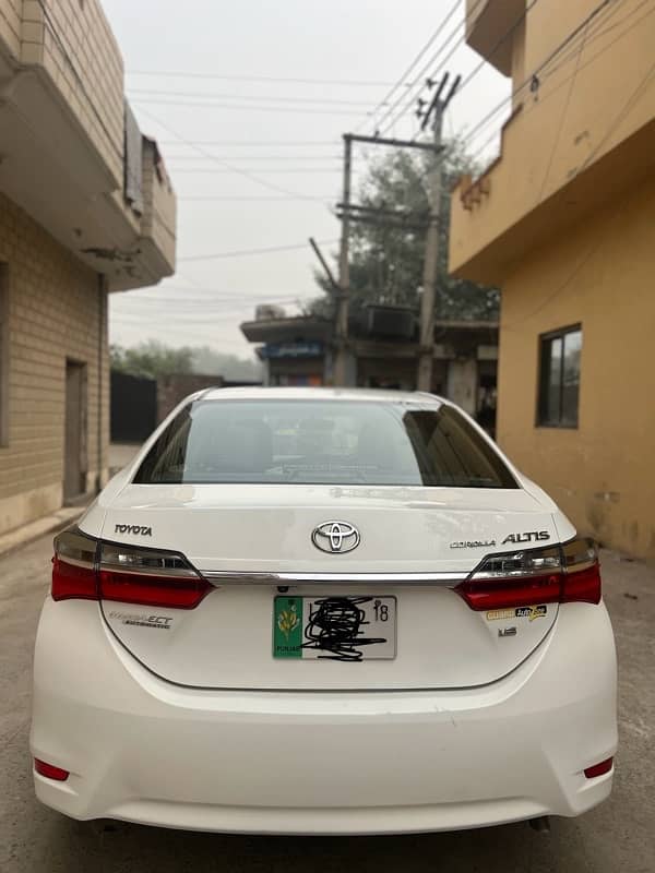 Toyota Corolla Altis 2018 1