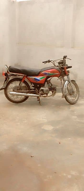 CD Honda 70 for sale 1