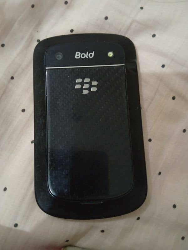 Blackberry bold 1