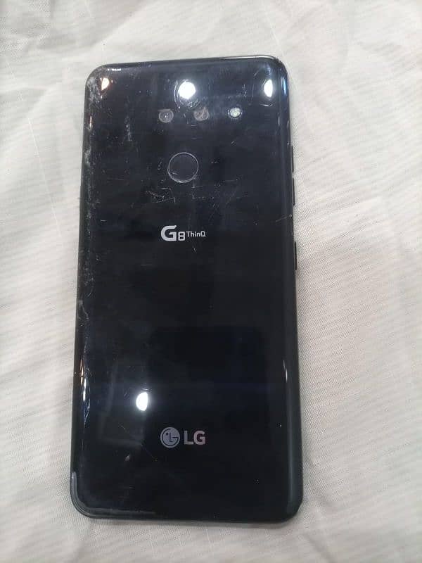 LG G8thinQ 3