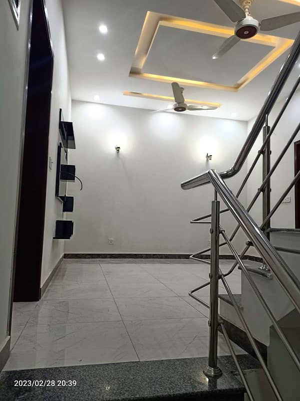 5 MARLA BEAUTIFUL HOUSE AVAILABLE FOR RENT IN DHA 11 RAHBER 6