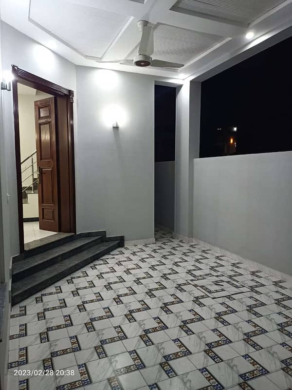 5 MARLA BEAUTIFUL HOUSE AVAILABLE FOR RENT IN DHA 11 RAHBER 12