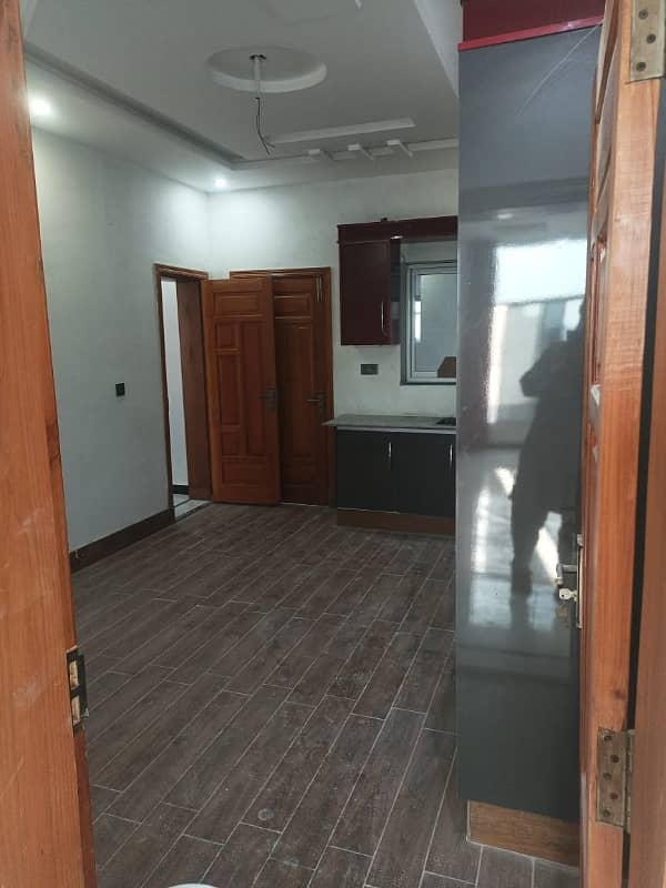 1 Kanal Independent Upper Portion For Rent 7