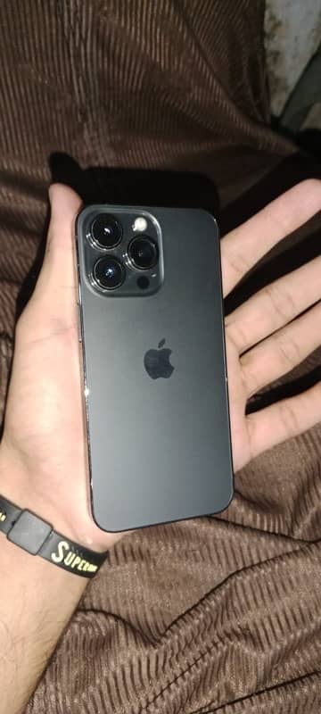 I phone 13 pro 4