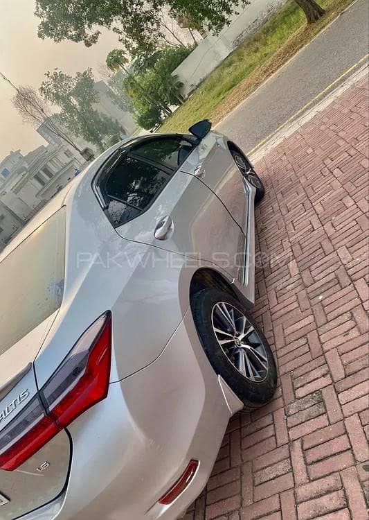 Toyota Corolla Altis 2018 1.6 5